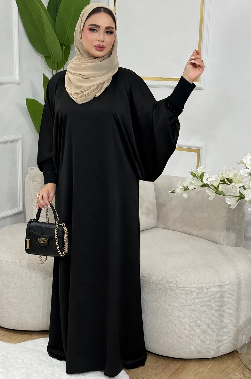 عباية غيمة السوداء — من الأمام
