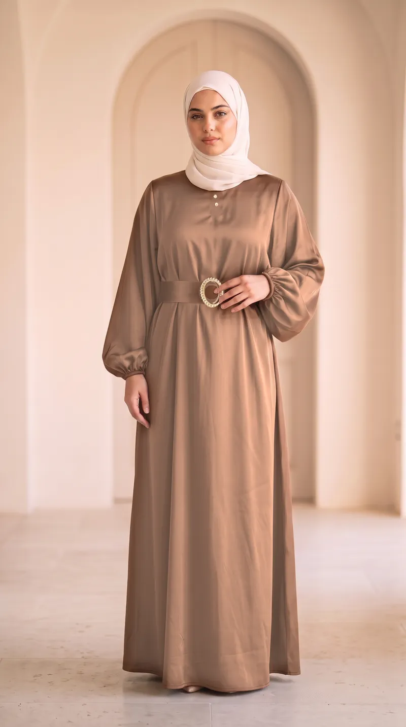 Robe بني — صورة 1